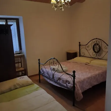 Claudi Bed and Breakfast Καμερίνο